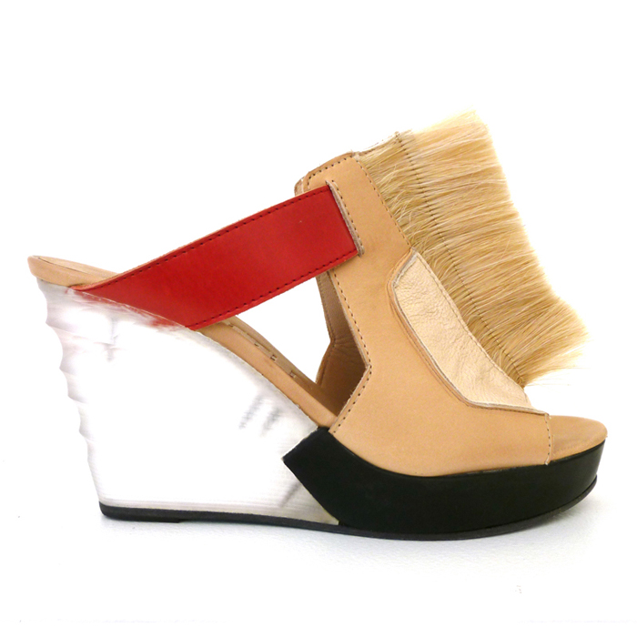 LD TUTTLE multi piece wood and plexi wedge and real horse hair detail