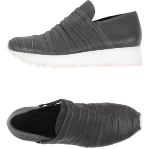 LD TUTTLE shredded sneaker