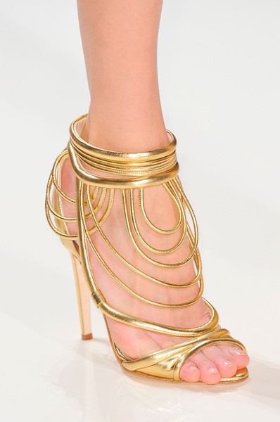VALENTIN YUDASHKIN modern Greek sandal with padded leather tubolars