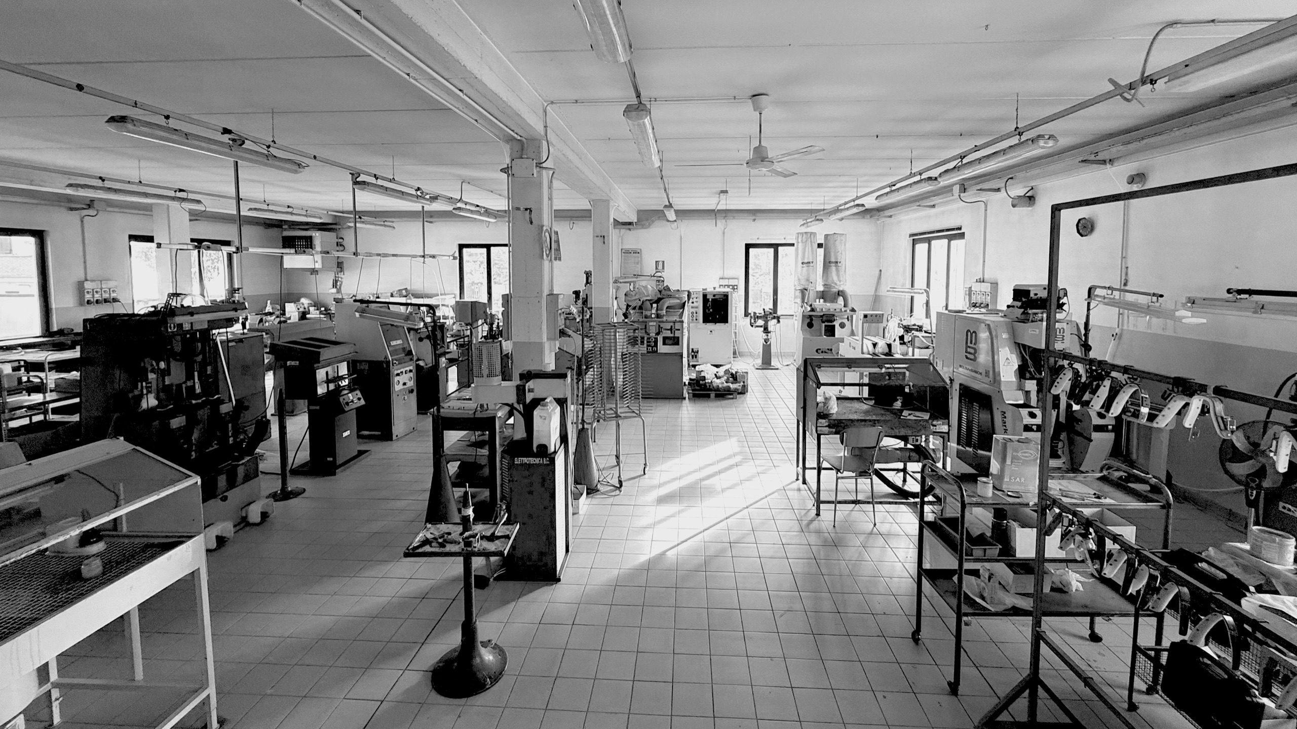 The Giordano Dieci laboratory with its footwear machinery